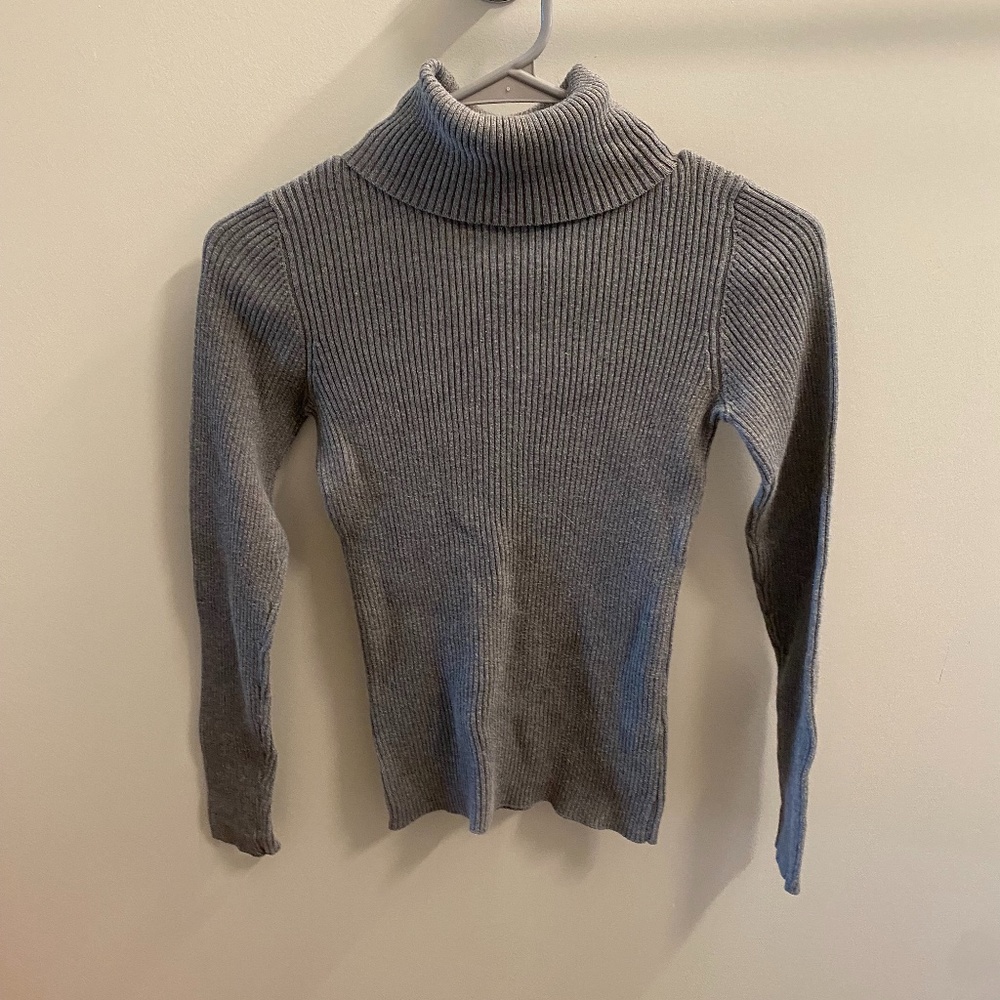 Old Navy Ribbed Gray Turtleneck Sweater